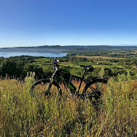 La Casa Del Movimento Lento Oda ve Kahvaltı Roppolo